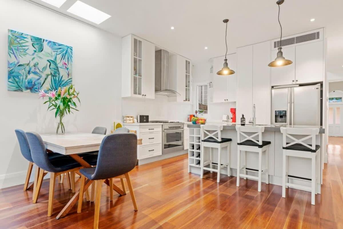 Bright Home In Trendy Newtown Close To The Park 悉尼 外观 照片